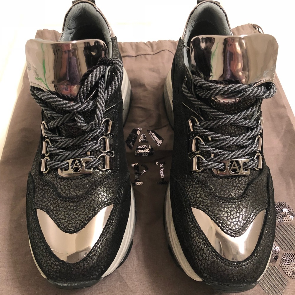 New Alpino leather sneakers size 37
